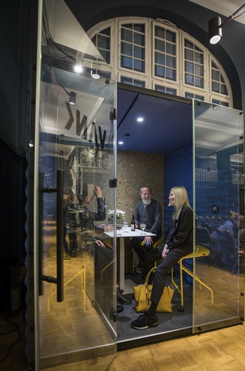 Prapremiera ekologicznego boksu akustycznego VANK WALL BOX w&nbsp;Berlinie / zdjęcie nr: 3