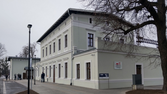 Dworce w Kątach Wrocławskich i Smolcu otwarte dla podróżnych Dworce w Kątach Wrocławskich i Smolcu otwarte dla podróżnych