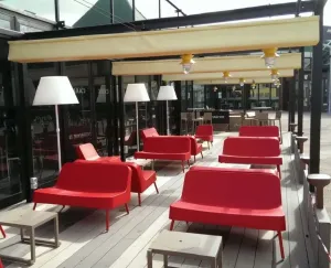 SOFY | Designerska sofa do przestrzeni publicznej Bob Resol