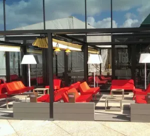 SOFY | Designerska sofa do przestrzeni publicznej Bob Resol