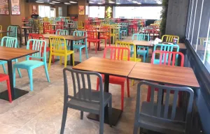 Klasyczne krzesło Varia Papatya