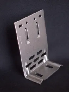 Konsole do elewacji wentylowanych | AGS